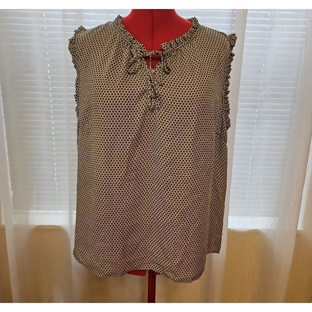 Liz Claiborne Olive Green and White Women's Top